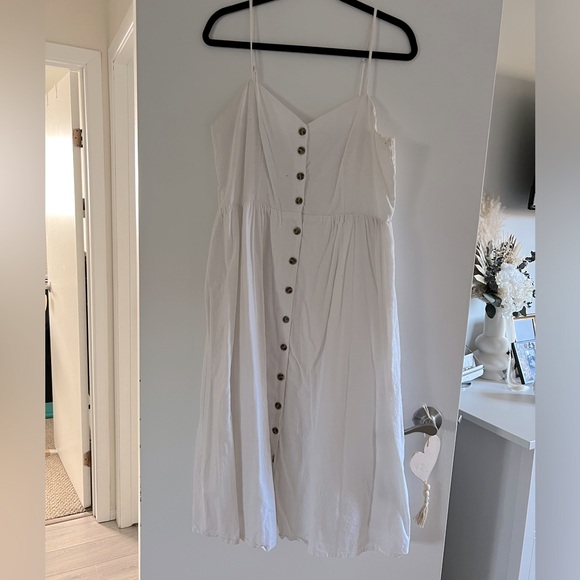 SOLD | H&M White Dress - Picture 1 of 4